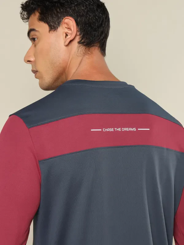 Men Colorblock Slim Fit Crew Neck T-shirt with TECHNO COOL+ - Image 7