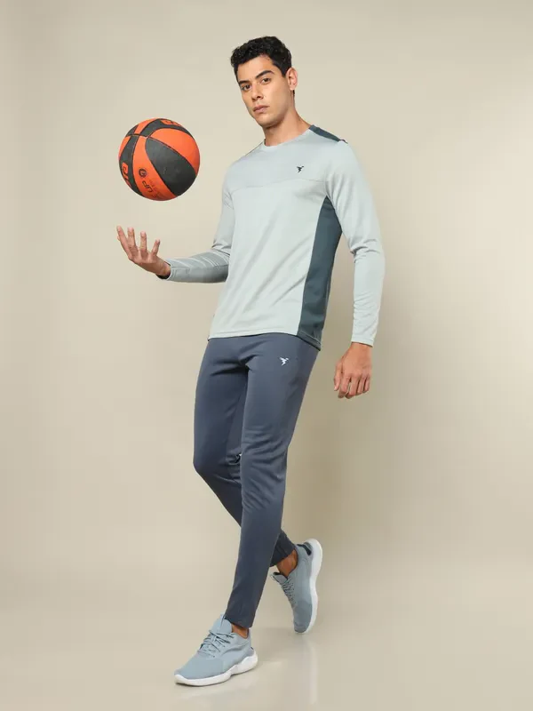 Men Colorblock Slim Fit Crew Neck T-shirt with TECHNO COOL+ - Image 3