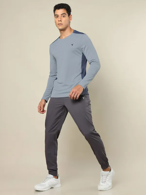 Men Colorblock Slim Fit Crew Neck T-shirt with TECHNO COOL+ - Image 2