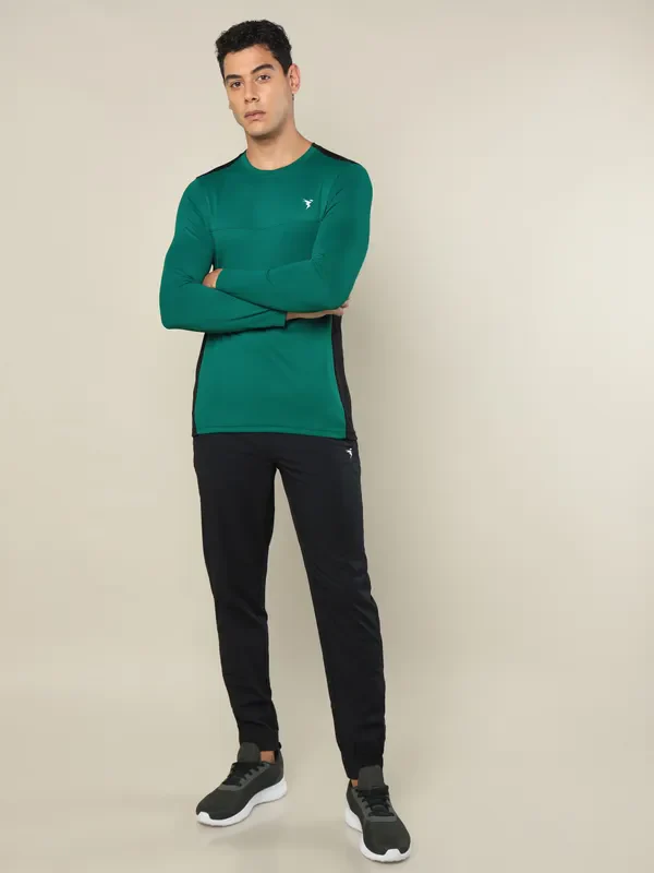 Men Colorblock Slim Fit Crew Neck T-shirt with TECHNO COOL+ - Image 3