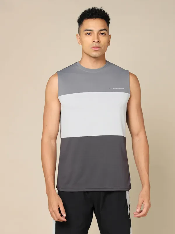 Men Colorblock Slim Fit Crew Neck Innerwear Vest with TECHNO COOL+ - Image 2