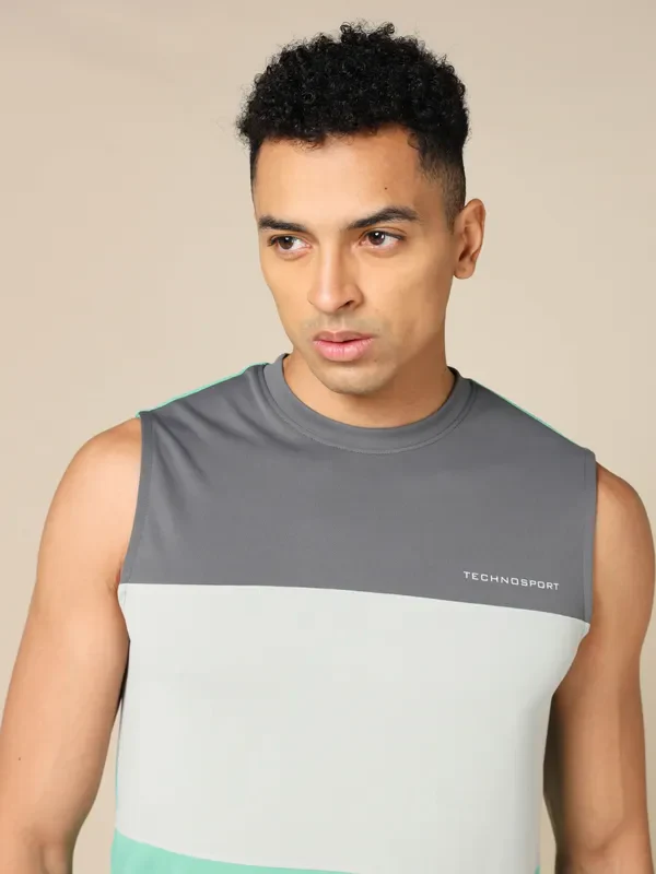 Men Colorblock Slim Fit Crew Neck Innerwear Vest with TECHNO COOL+ - Image 6