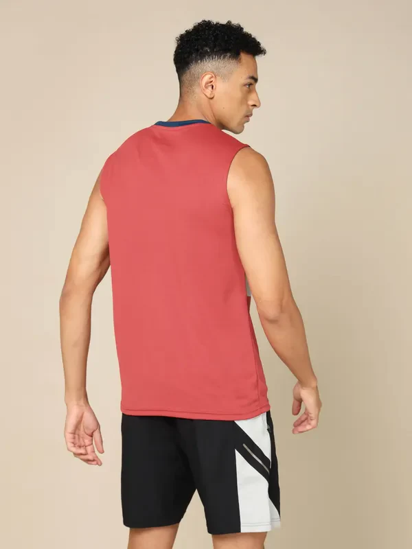 Men Colorblock Slim Fit Crew Neck Innerwear Vest with TECHNO COOL+ - Image 2