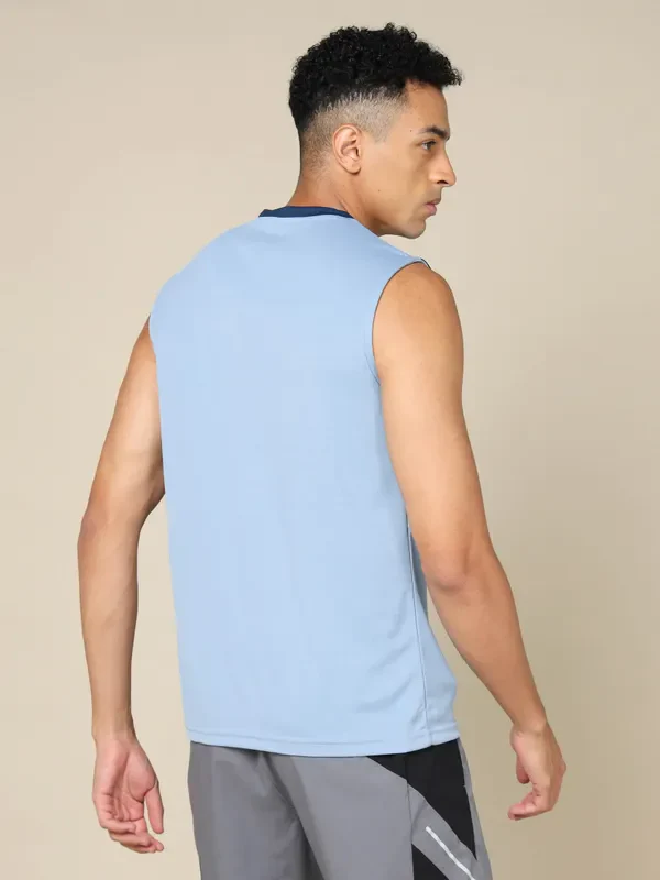 Men Colorblock Slim Fit Crew Neck Innerwear Vest with TECHNO COOL+ - Image 3