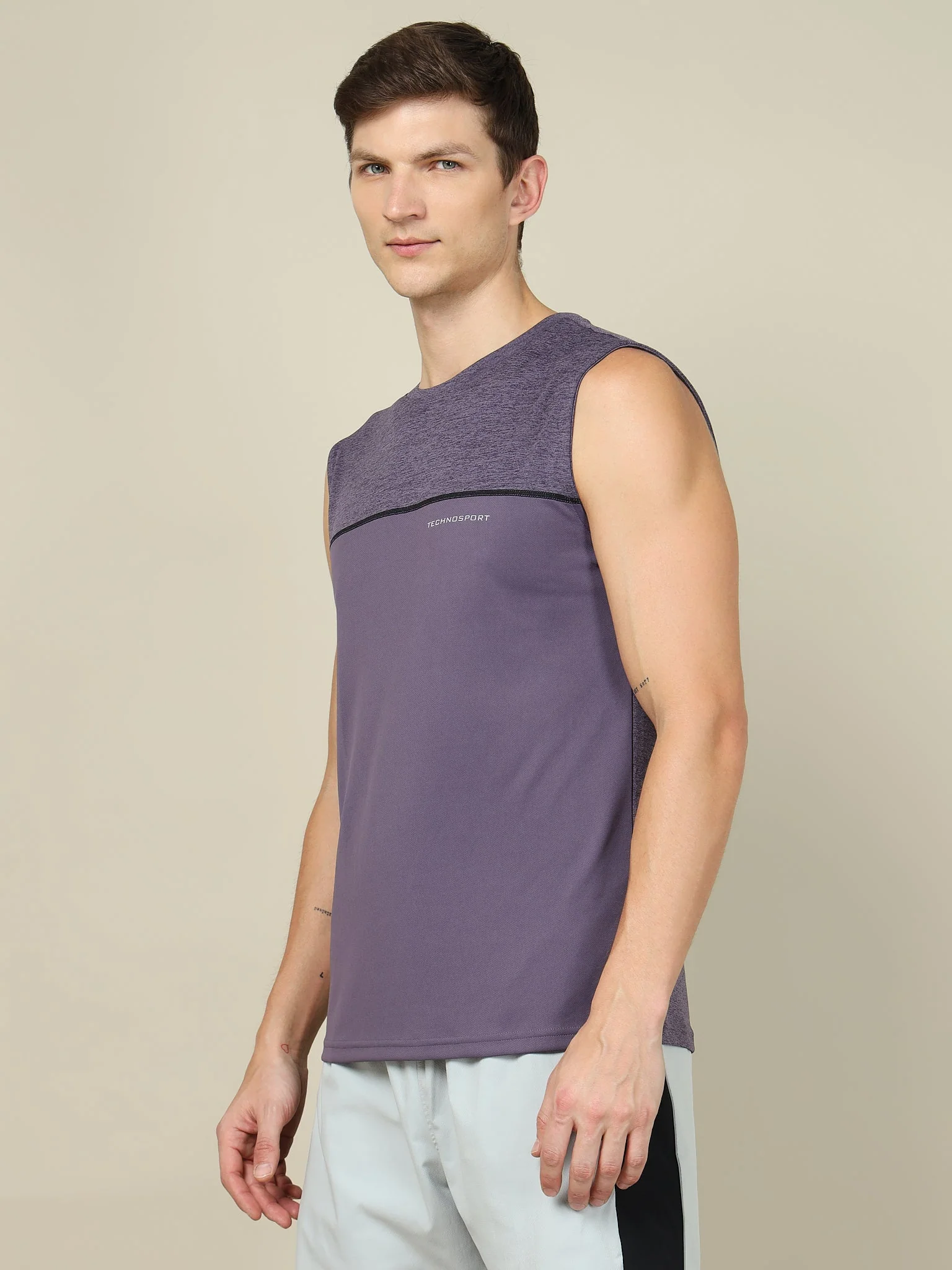 Men Colorblock Slim Fit Crew Neck Innerwear Vest with TECHNO COOL+ - Image 3
