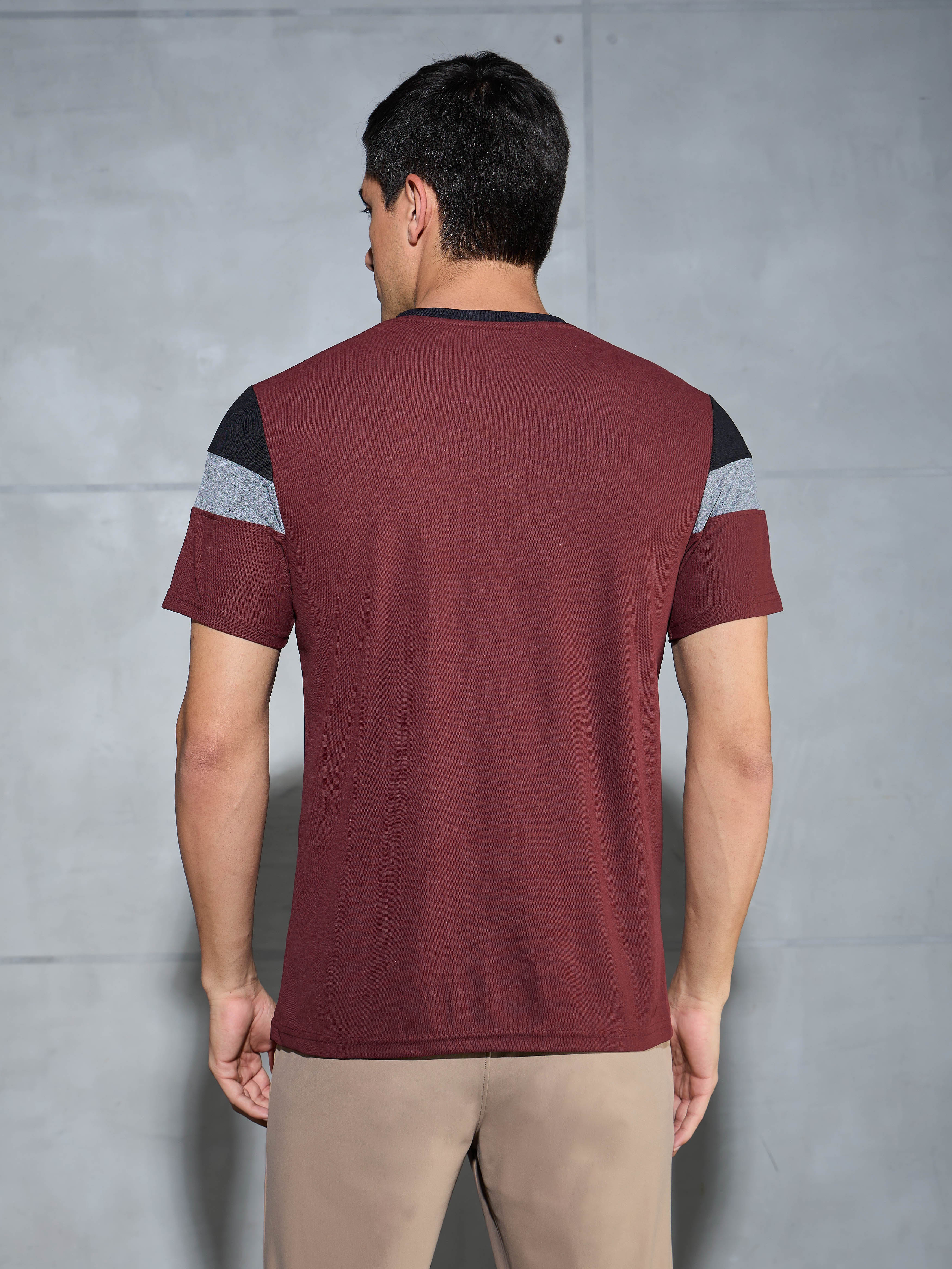 Men Colorblock Slim Fit Crew Neck T-shirt with MATPIQ - Image 3