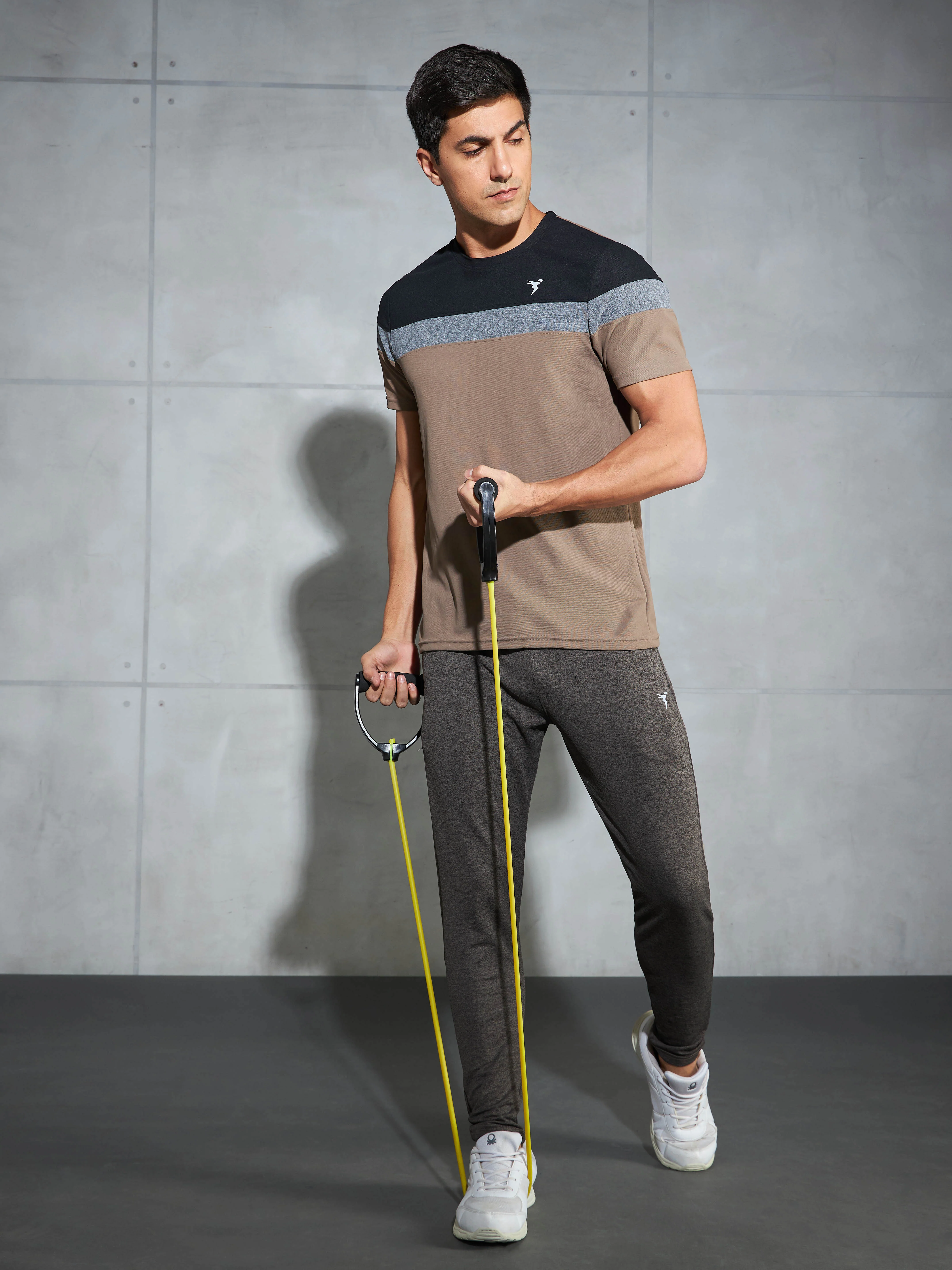 Men Colorblock Slim Fit Crew Neck T-shirt with MATPIQ - Image 5