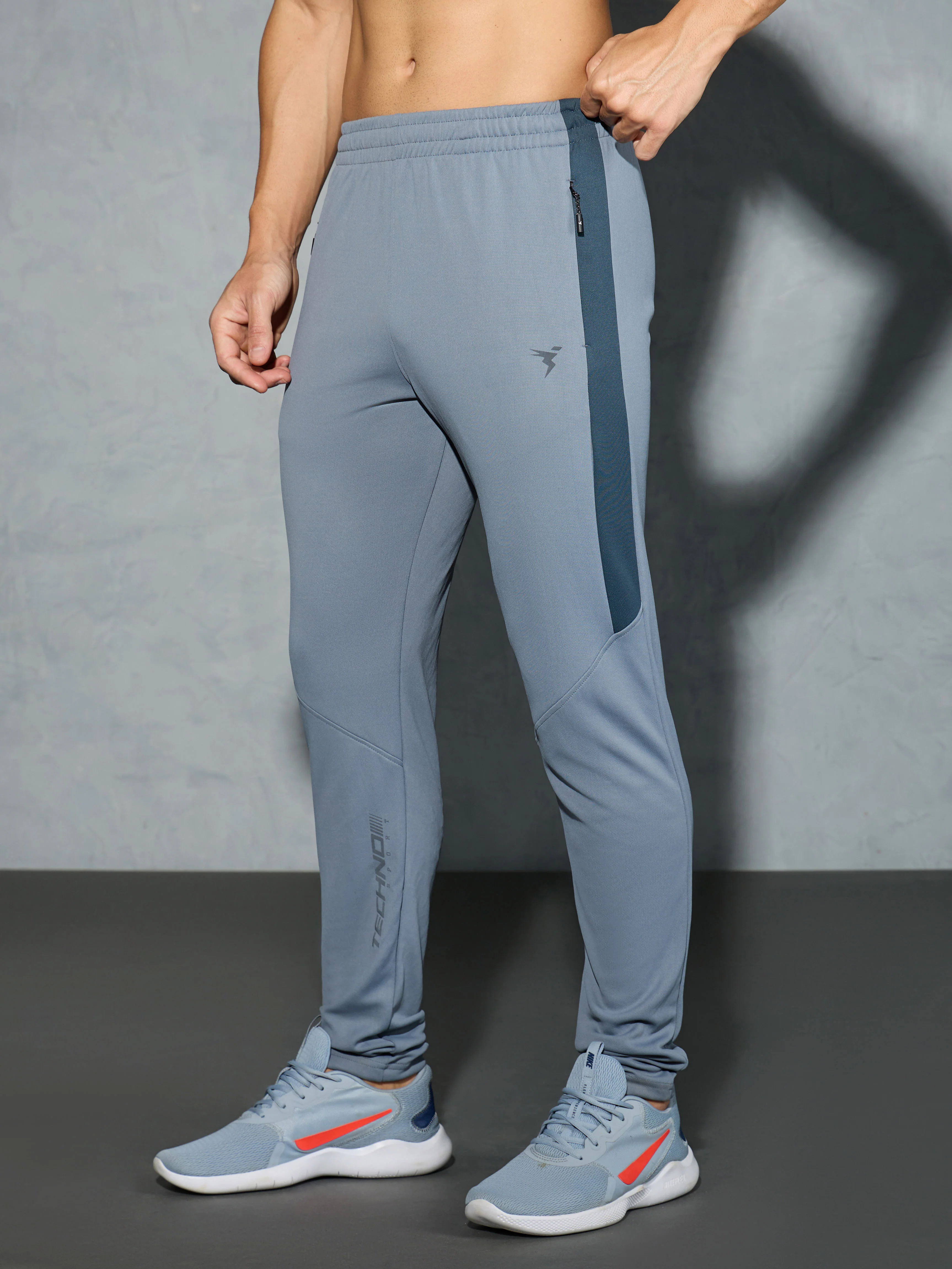 Men Solid Slim Fit Trackpants with TECHNO DRY - Image 3