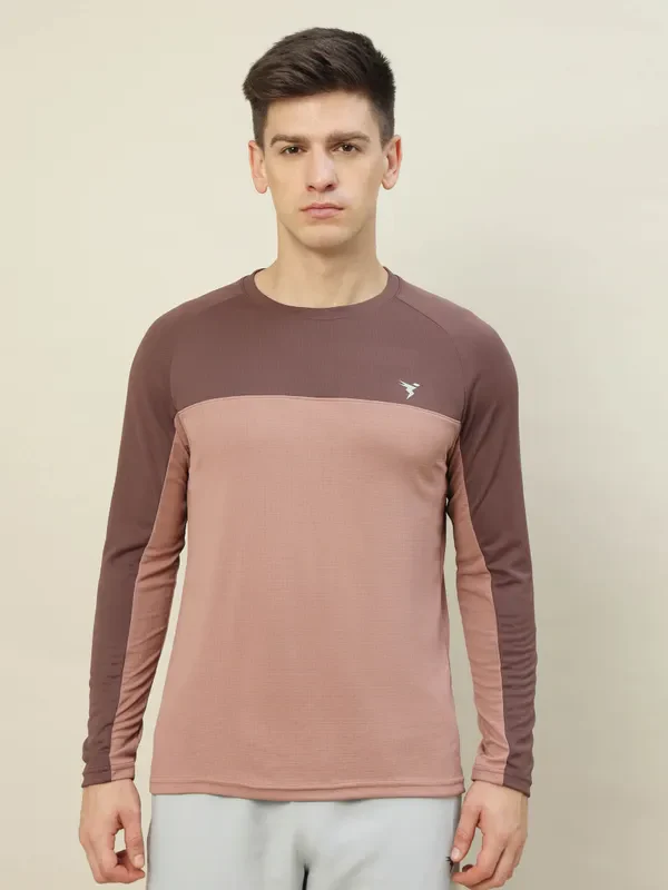 Men Colorblock Slim Fit Crew Neck T-shirt with TECHNO COOL+ - Image 4