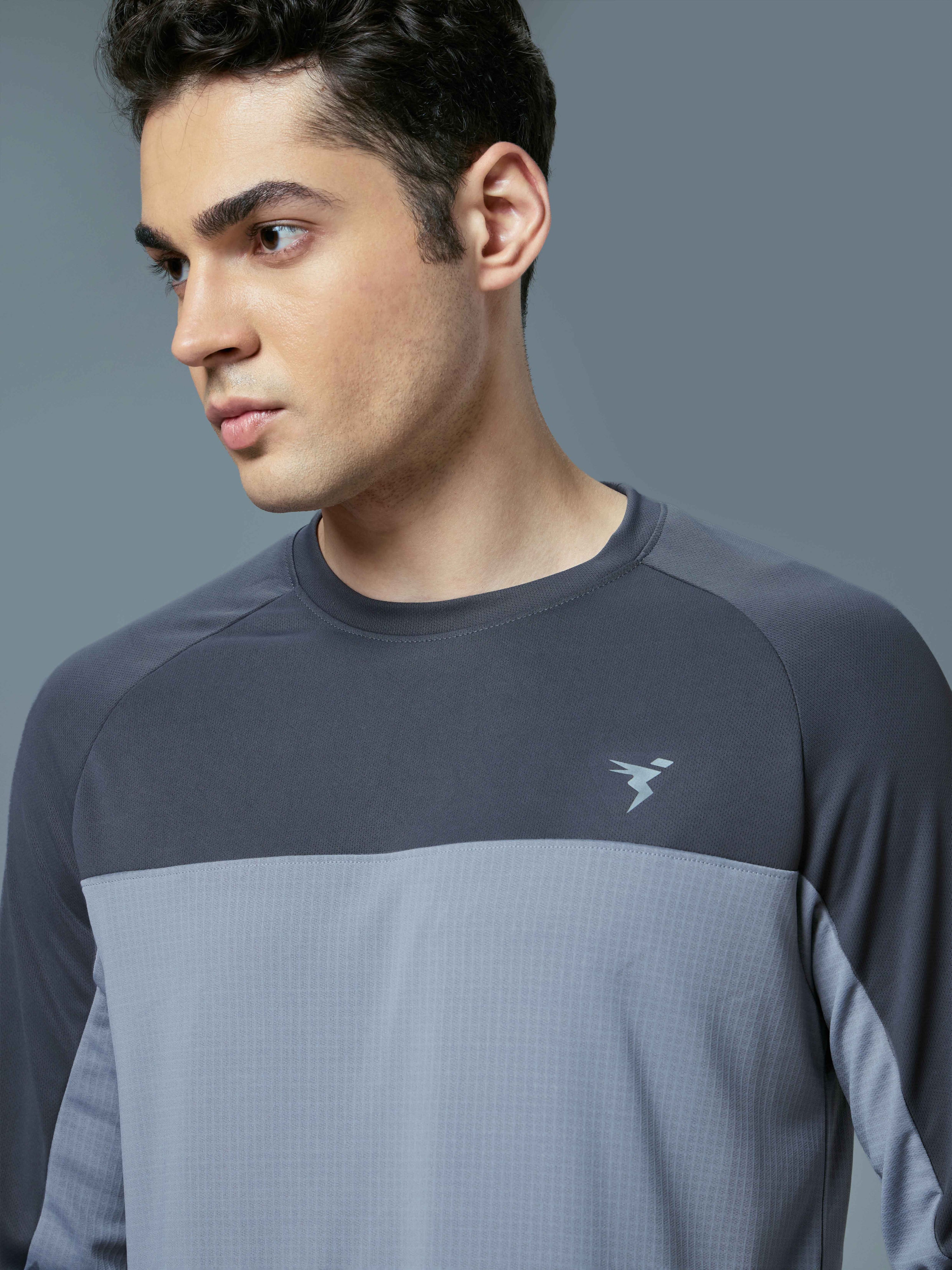 Men Colorblock Slim Fit Crew Neck T-shirt with TECHNO COOL+ - Image 6