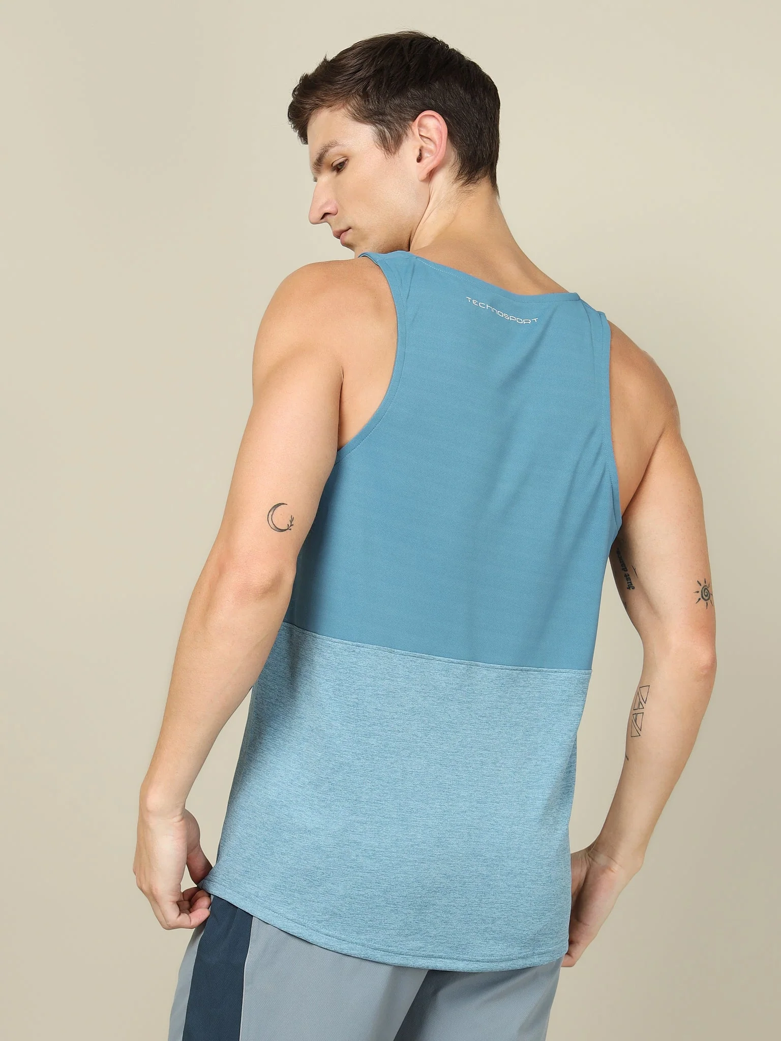 Men Melange Slim Fit Scoop Neck Innerwear Vest with TECHNO COOL+ - Image 5
