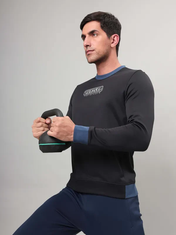 Men Printed Slim Fit Crew Neck Sweatshirt with TECHNO WARM+ - Image 5
