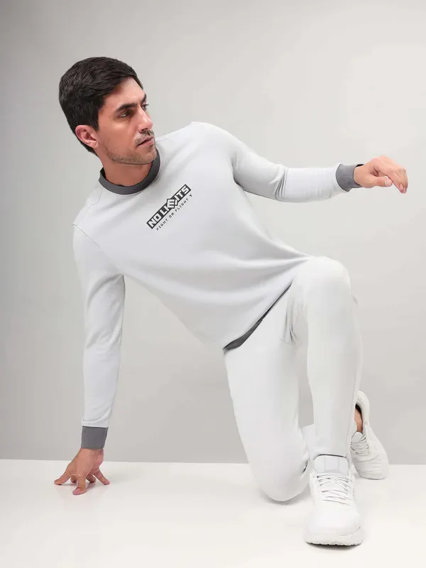 Men Printed Slim Fit Crew Neck Sweatshirt with TECHNO WARM+ - Image 4