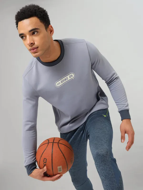 Men Printed Slim Fit Crew Neck Sweatshirt with TECHNO WARM+ - Image 5