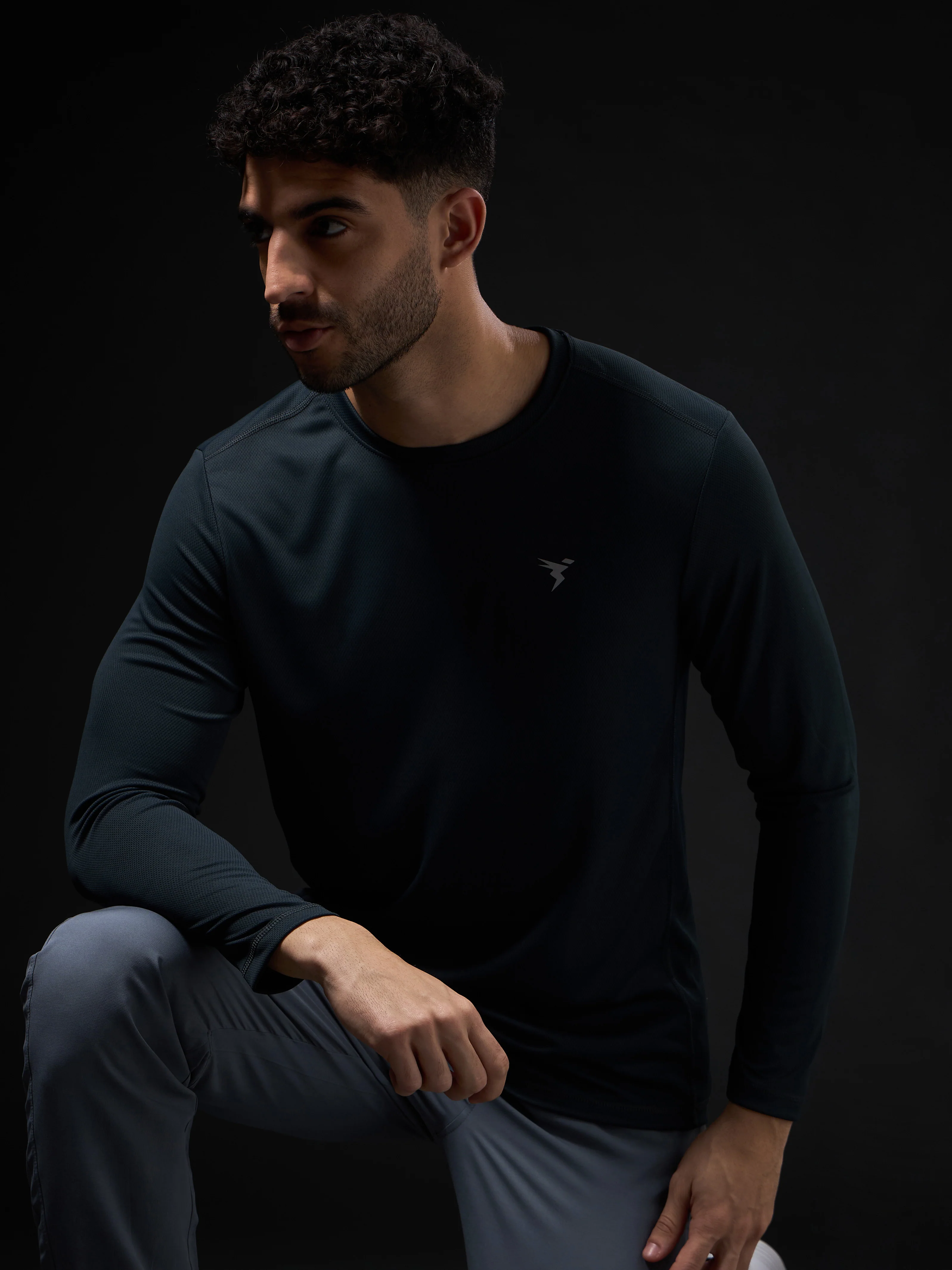 Men Solid Slim Fit Crew Neck T-shirt with TECHNO COOL+