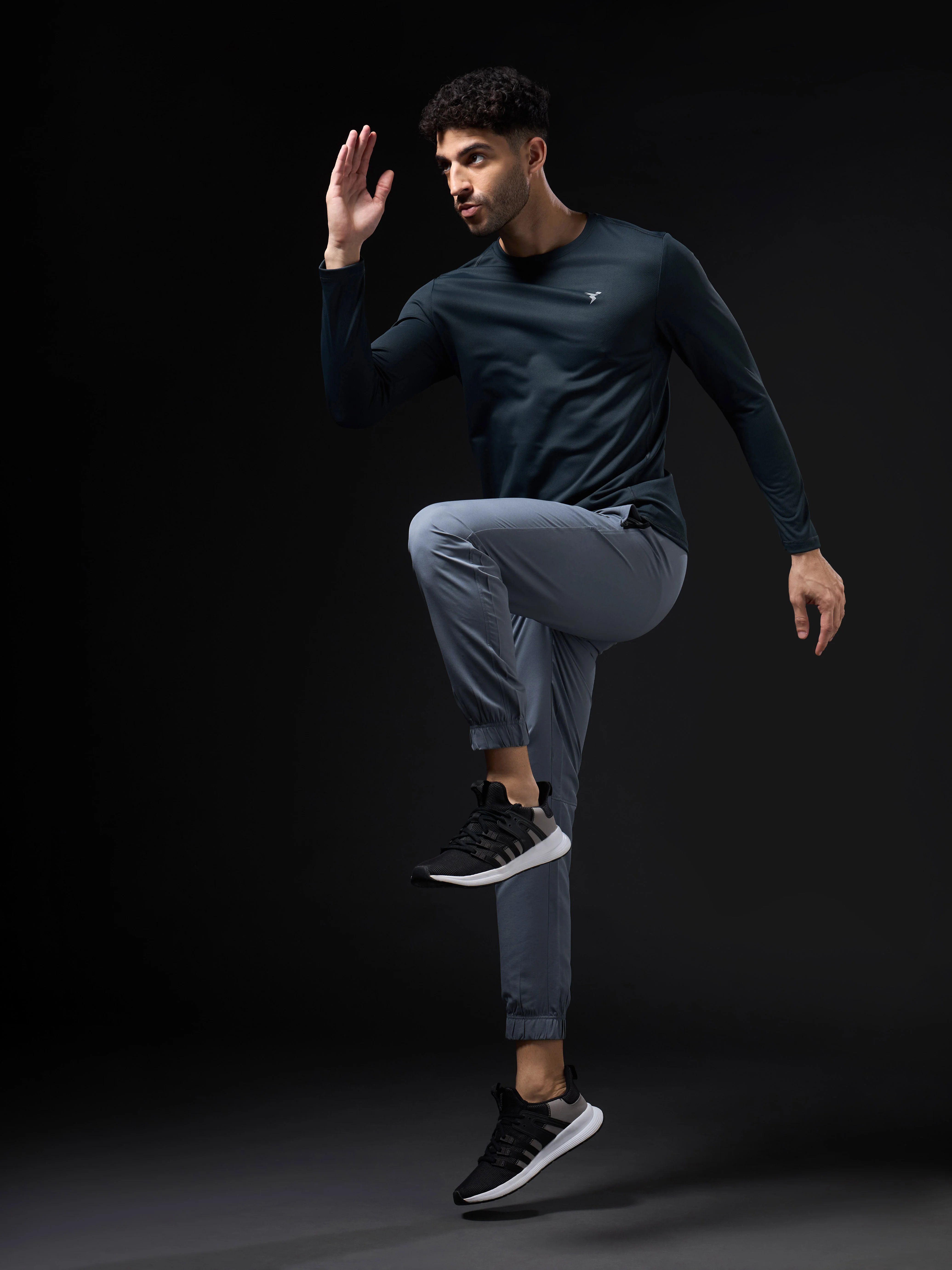 Men Solid Slim Fit Crew Neck T-shirt with TECHNO COOL+ - Image 5