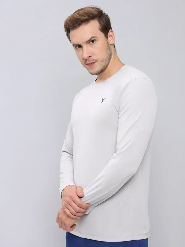 Men Solid Slim Fit Crew Neck T-shirt with TECHNO COOL+ - Image 5