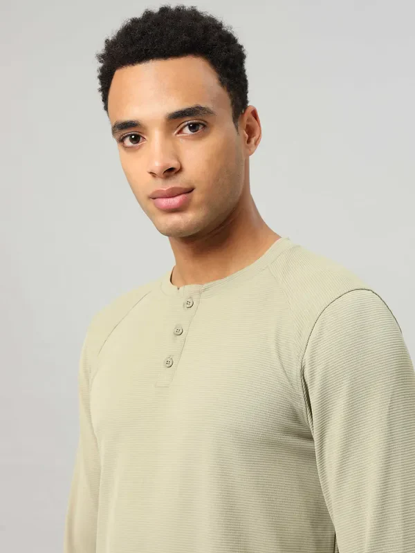 Men Self Design Slim Fit Henley Neck T-shirt with MATPIQ - Image 5