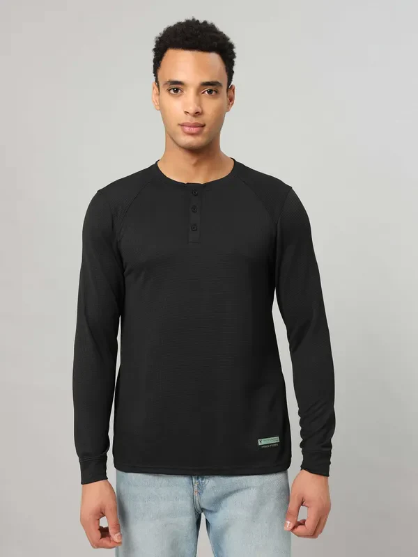 Men Self Design Slim Fit Henley Neck T-shirt with MATPIQ - Image 6