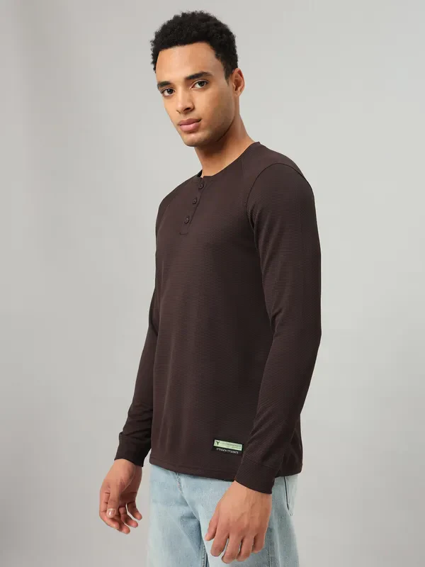 Men Self Design Slim Fit Henley Neck T-shirt with MATPIQ - Image 3