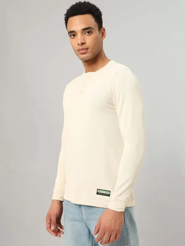 Men Self Design Slim Fit Henley Neck T-shirt with MATPIQ - Image 3