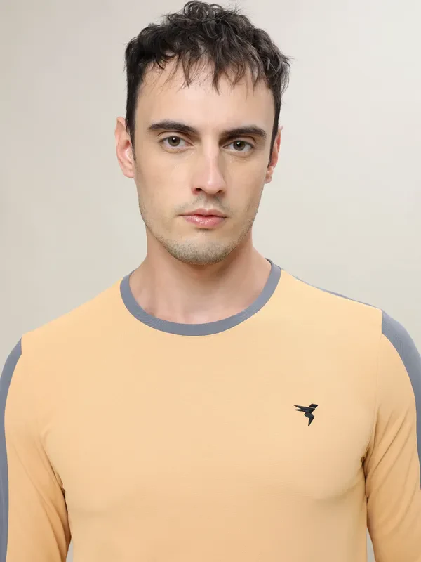 Men Colorblock Slim Fit Crew Neck T-shirt with MATPIQ - Image 6