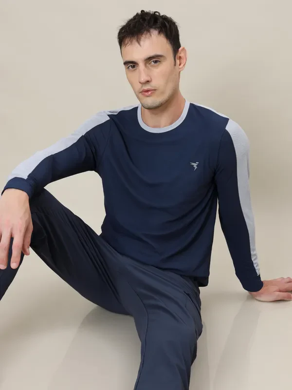 Men Colorblock Slim Fit Crew Neck T-shirt with MATPIQ - Image 2