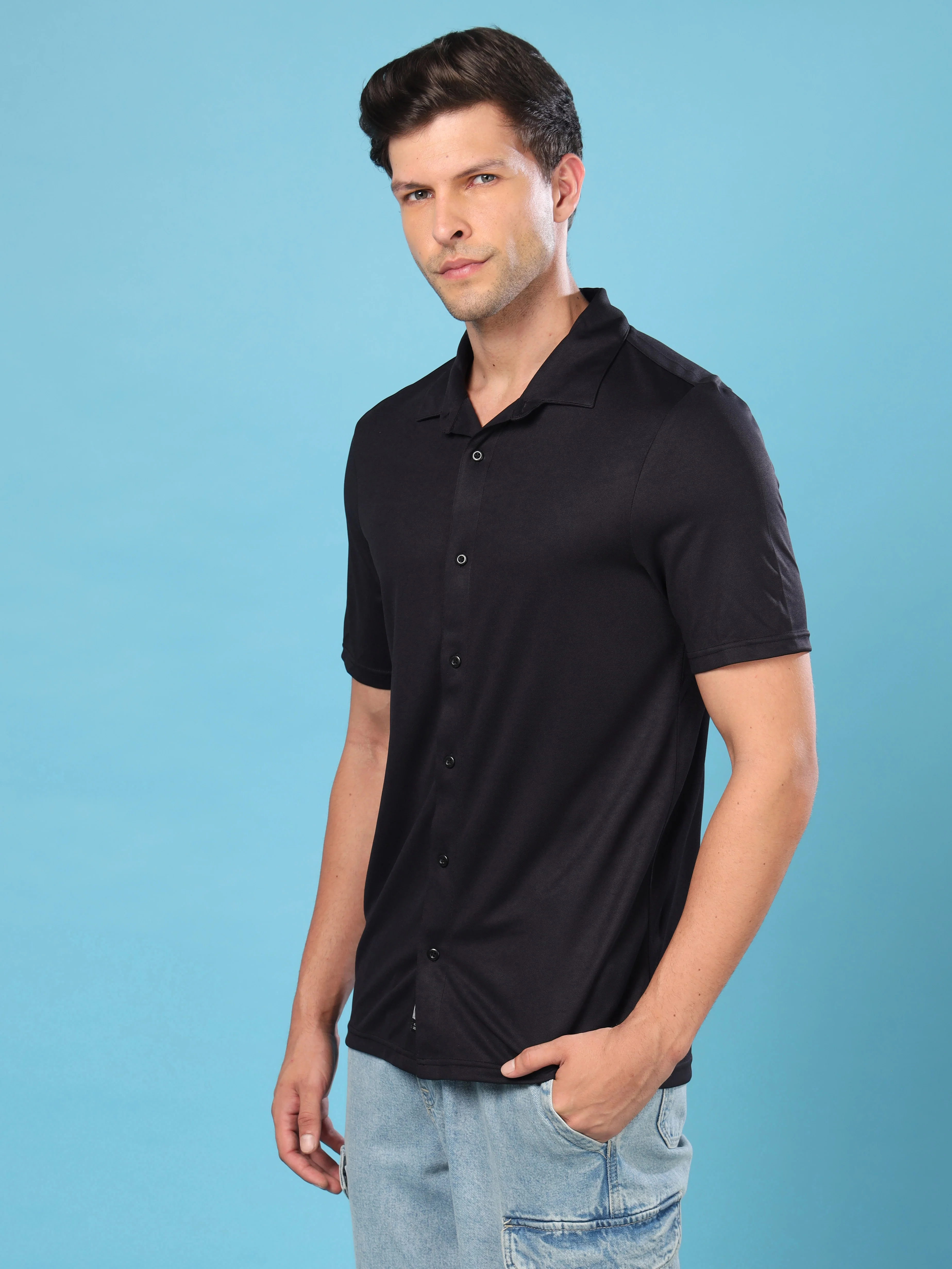 Men Solid Regular Fit Spread Collar Shirt with TECHNO COOL+ - Image 2