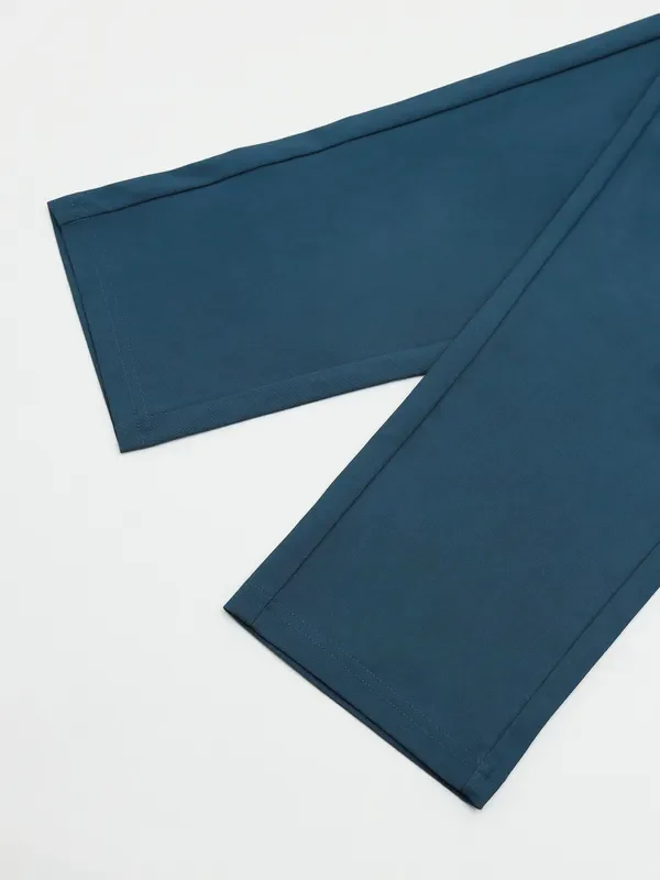 Men Solid Relax Fit Cargo Trackpants with DURACOOL+ - Image 9