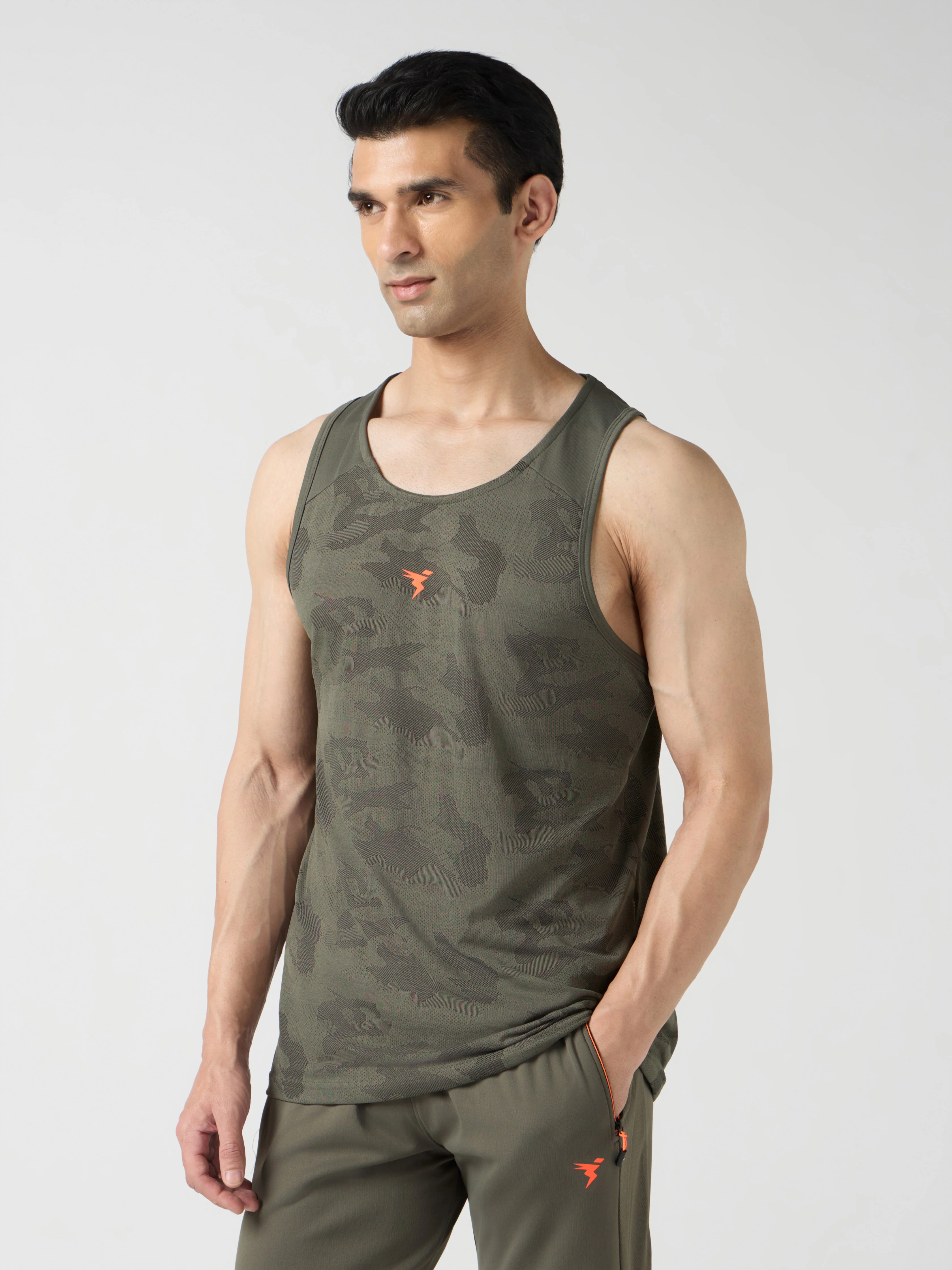 Men Colorblock Slim Fit Crew Neck Innerwear Vest with VENTMESH - Image 4