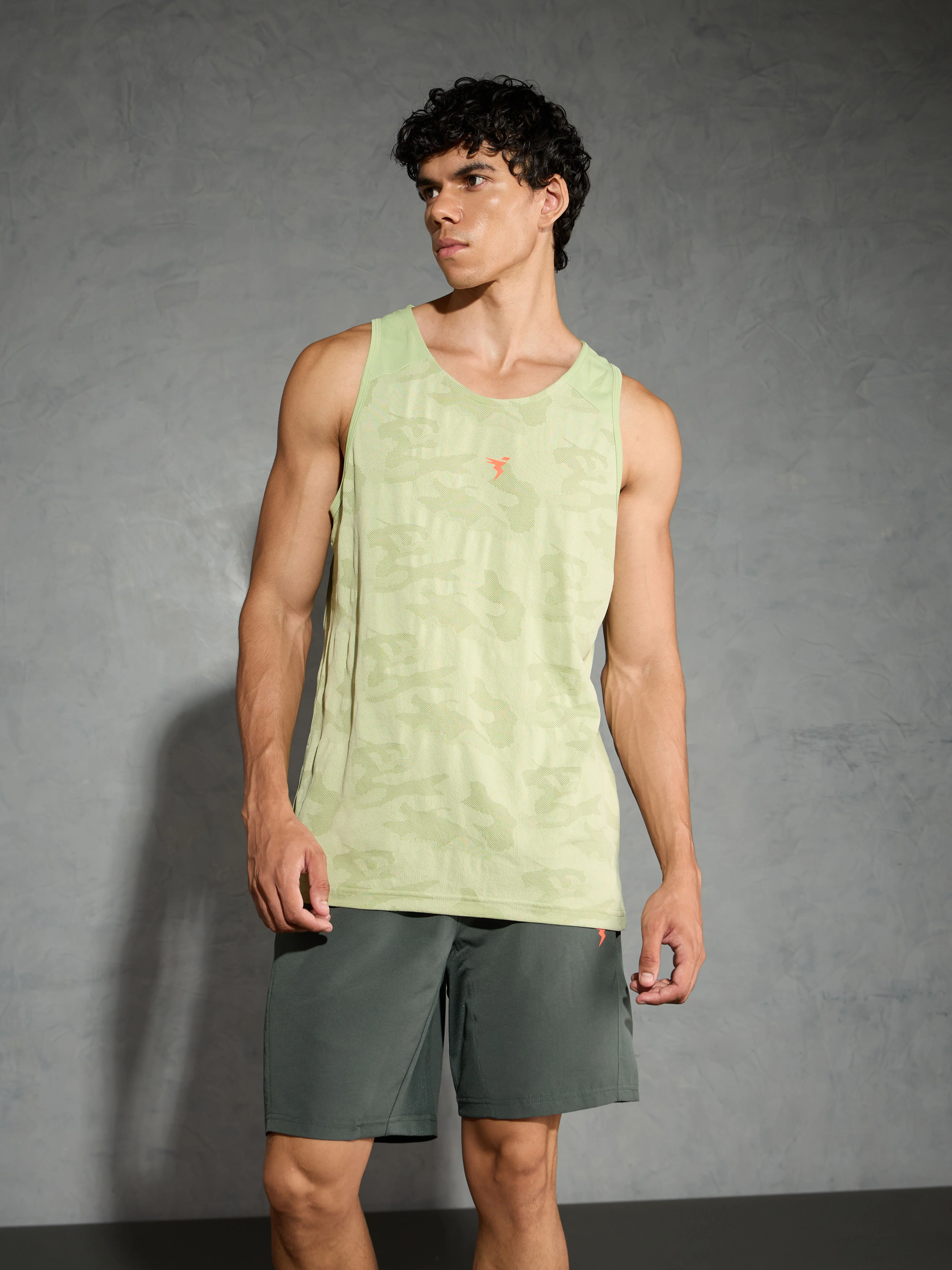 Men Colorblock Slim Fit Crew Neck Innerwear Vest with VENTMESH