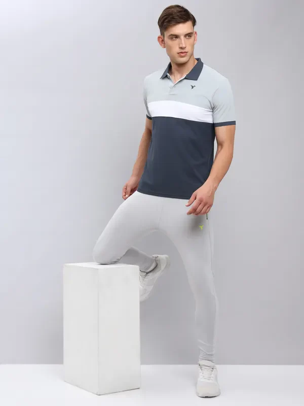 Men Colorblock Slim Fit Polo T-shirt with MATPIQ - Image 2