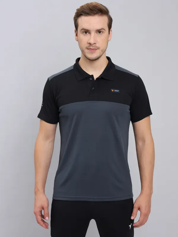 Men Colorblock Slim Fit Polo T-shirt with TECHNO COOL+