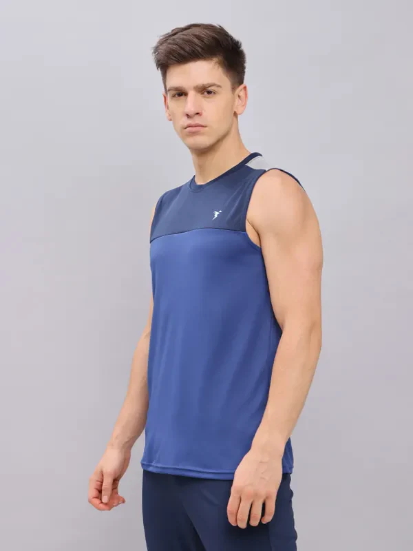 Men Colorblock Slim Fit Crew Neck Innerwear Vest with TECHNO COOL+ - Image 5