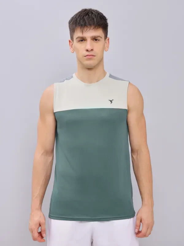 Men Colorblock Slim Fit Crew Neck Innerwear Vest with TECHNO COOL+