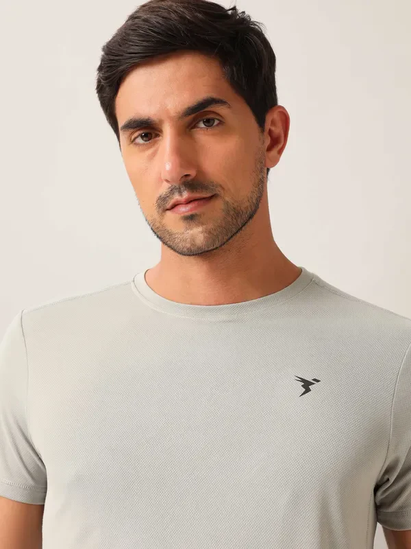 Men Solid Slim Fit Crew Neck T-shirt with TECHNO COOL+ - Image 5