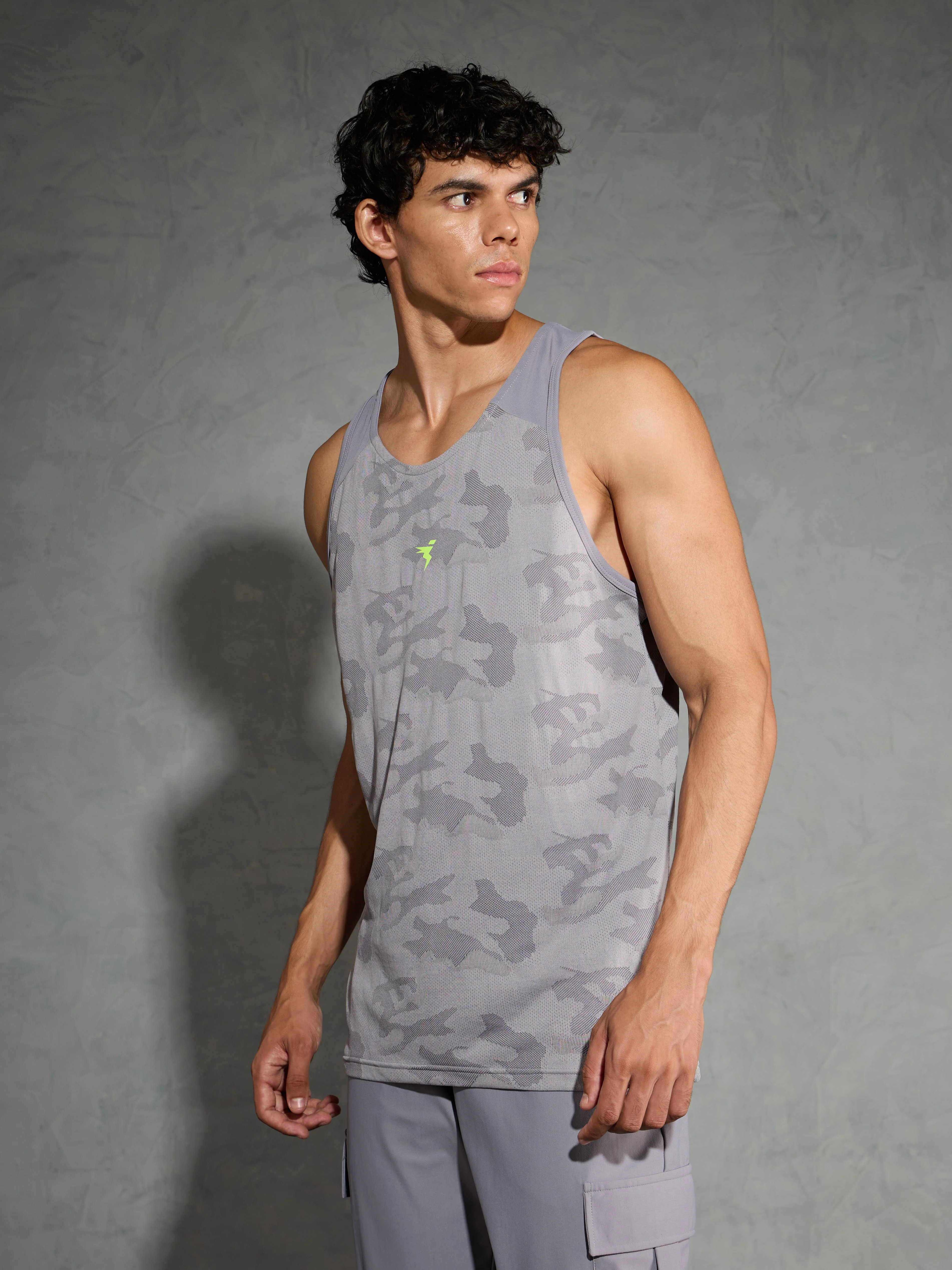 Men Colorblock Slim Fit Crew Neck Innerwear Vest with VENTMESH - Image 4
