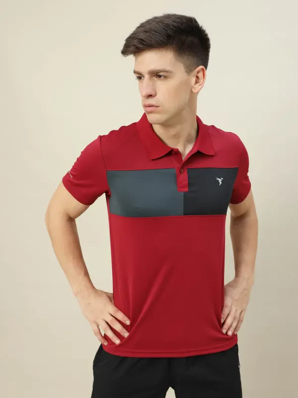 Men Colorblock Slim Fit Polo T-shirt with TECHNO COOL+