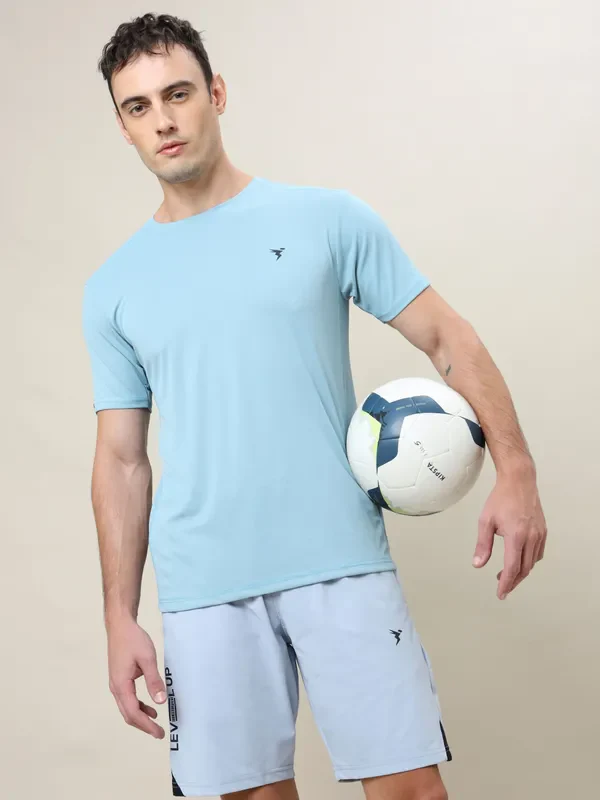 Men Solid Slim Fit Crew Neck T-shirt with TECHNO COOL+