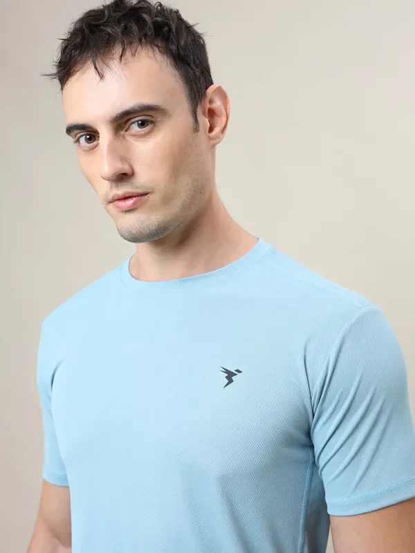 Men Solid Slim Fit Crew Neck T-shirt with TECHNO COOL+ - Image 6