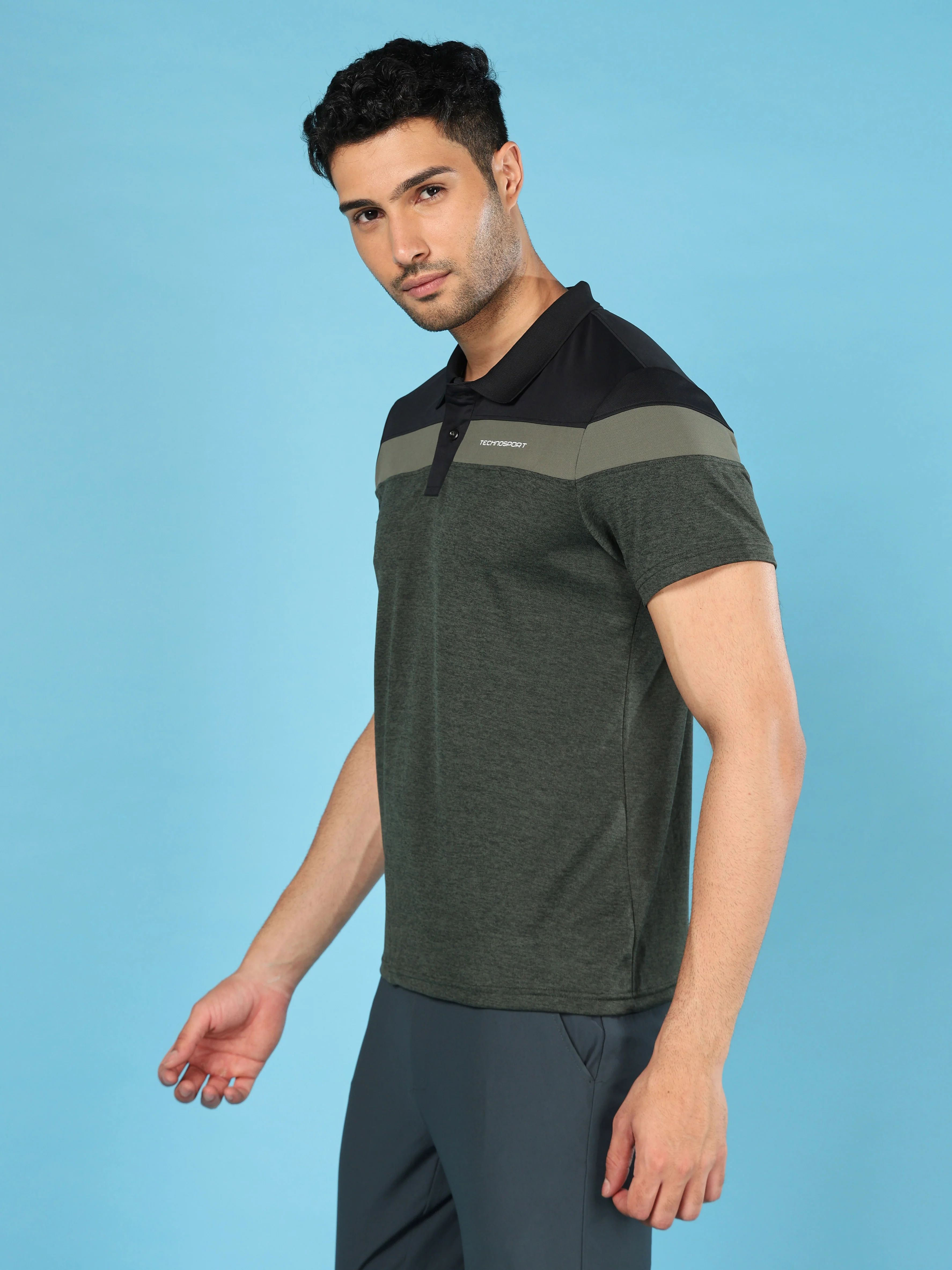 Men Colorblock Slim Fit Polo T-shirt with DOUBLE COOL - Image 4