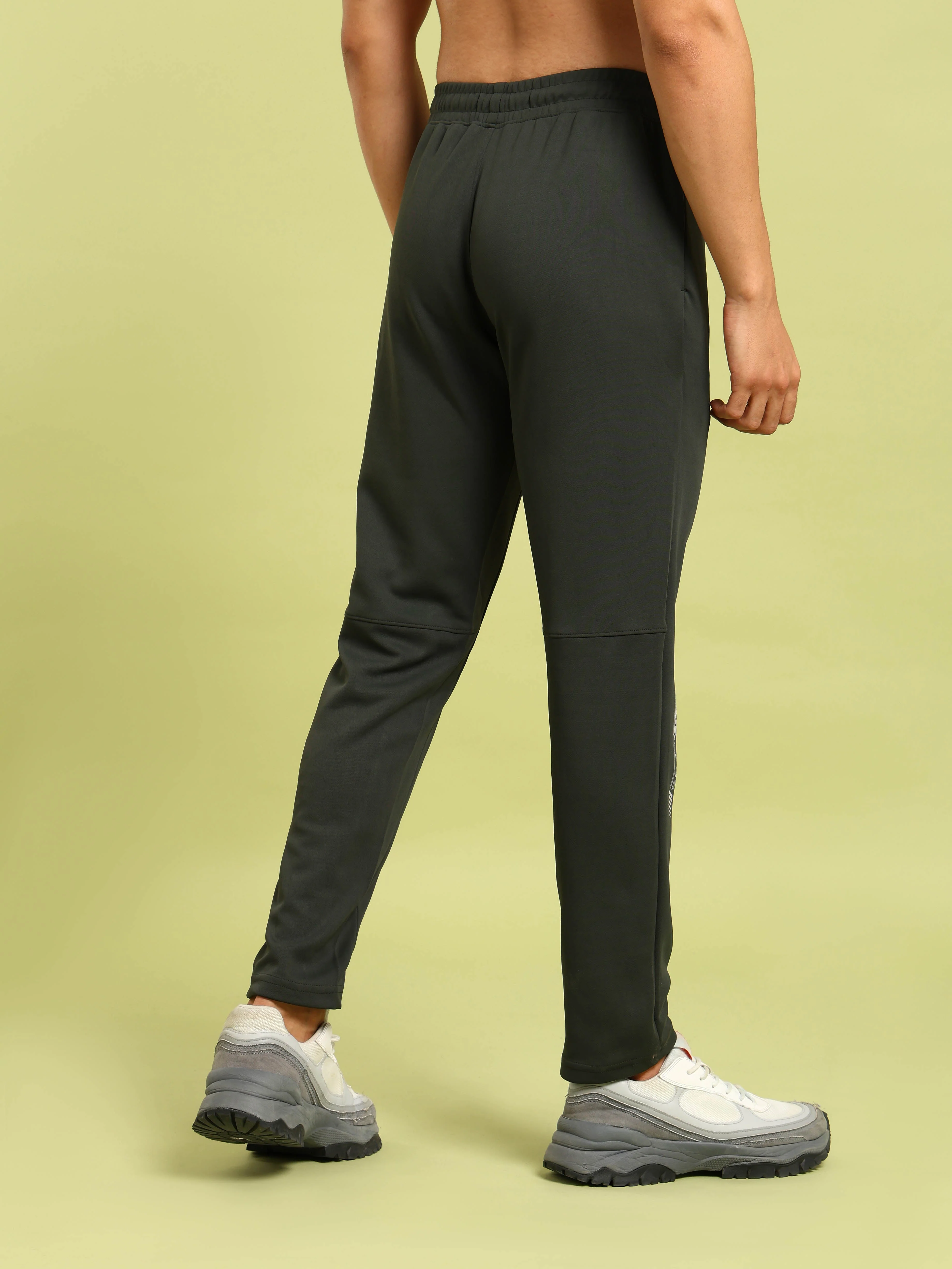 Men Solid Slim Fit Trackpants with ELASTO PLUS - Image 3