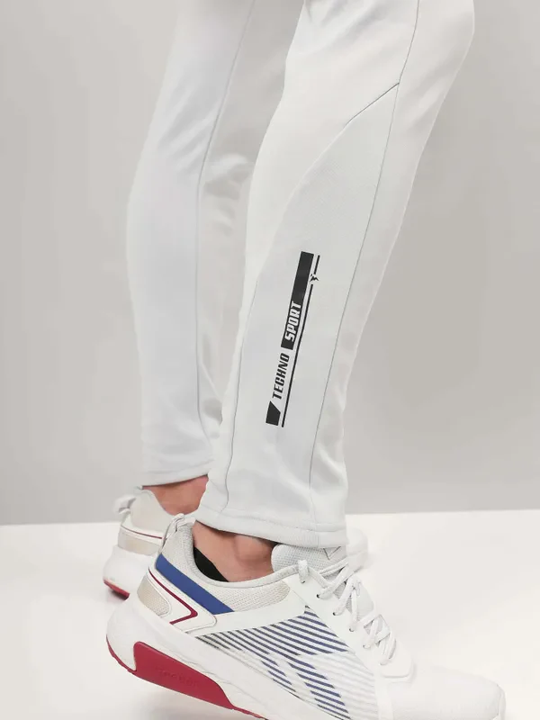Men Solid Slim Fit Trackpants with ELASTO PLUS - Image 7
