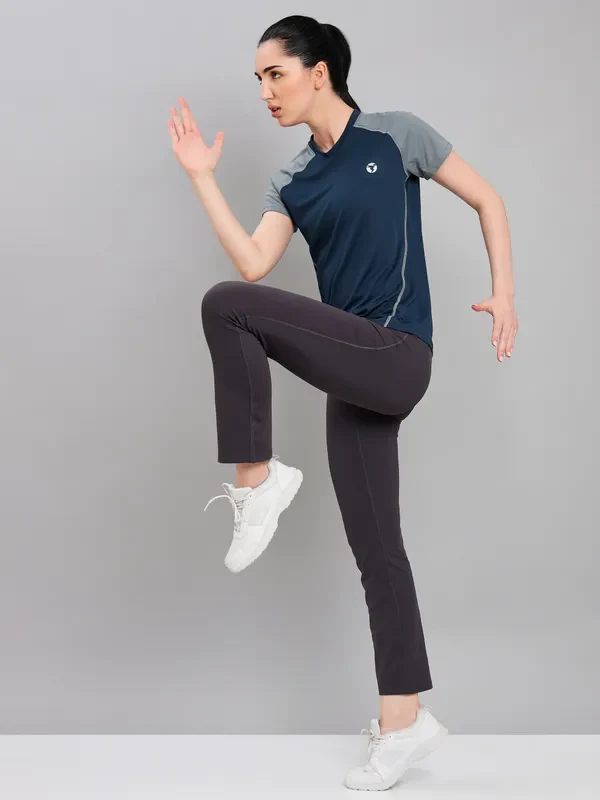 Women Colorblock Slim Fit Crew Neck T-shirt with TECHNO COOL+ - Image 5
