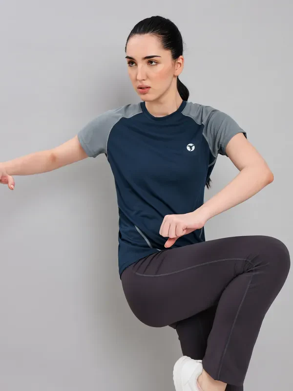 Women Colorblock Slim Fit Crew Neck T-shirt with TECHNO COOL+ - Image 6