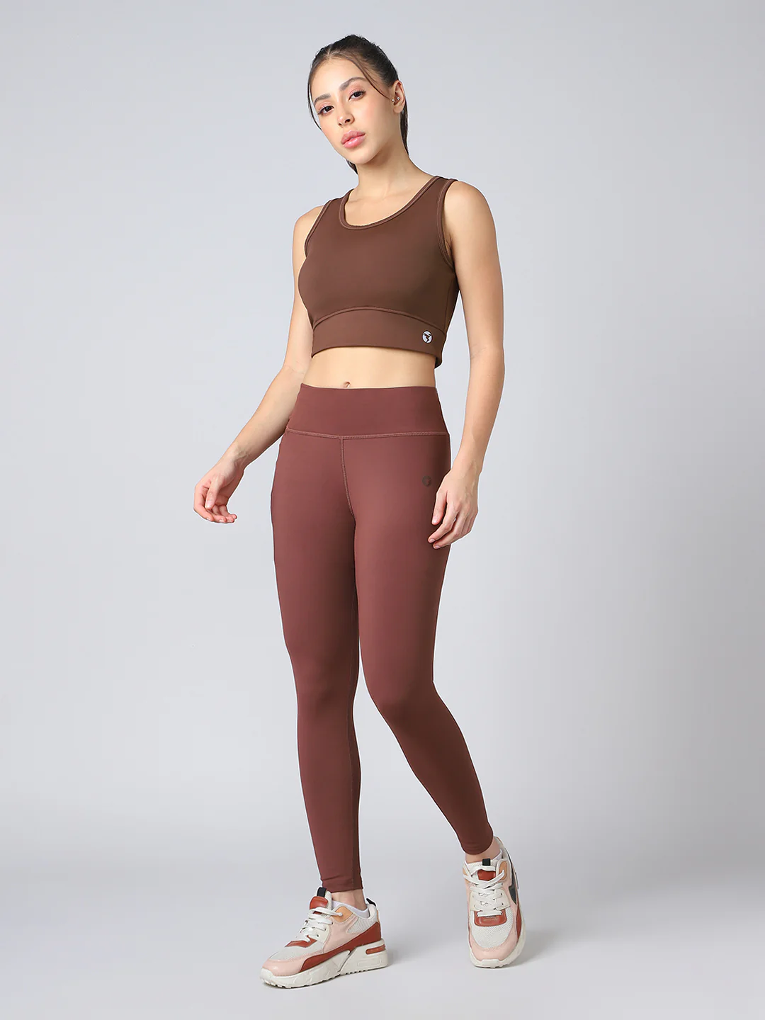 Women Solid Slim Fit Scoop Neck Sports Bra with ELASTO PLUS - Image 7