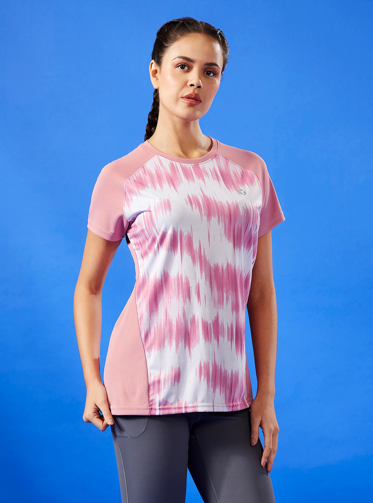 Women Abstract Print Slim Fit Crew Neck T-shirt with TECHNO COOL+