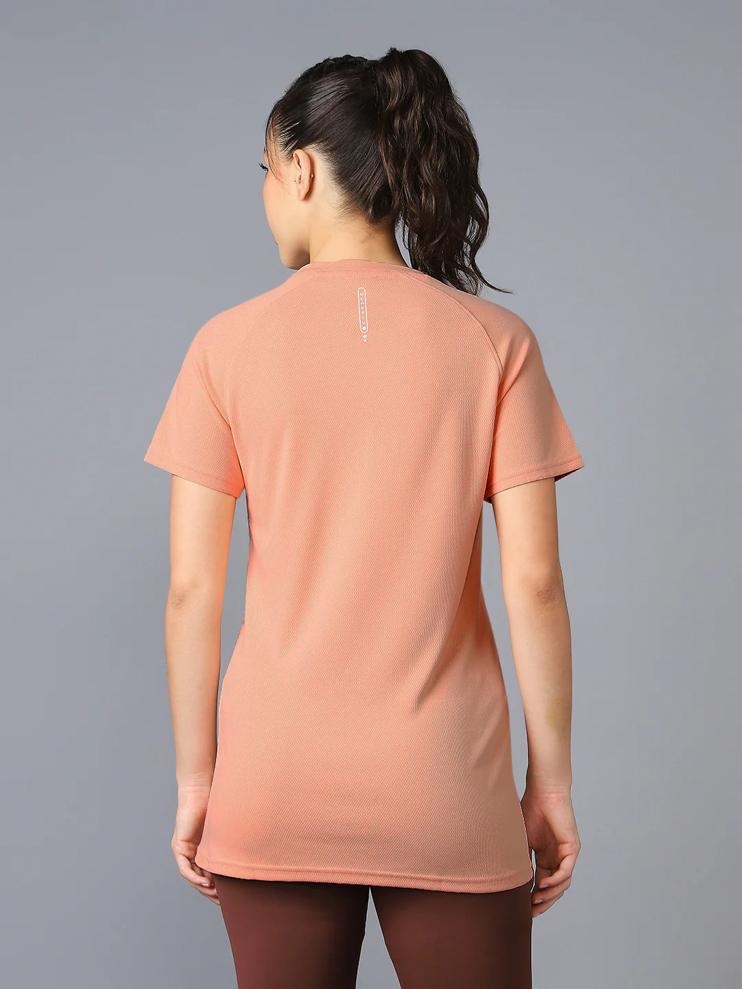 Women Abstract Print Slim Fit Crew Neck T-shirt with TECHNO COOL+ - Image 3