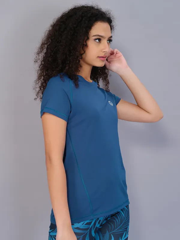 Women Solid Slim Fit Crew Neck T-shirt with TECHNO COOL - Image 4