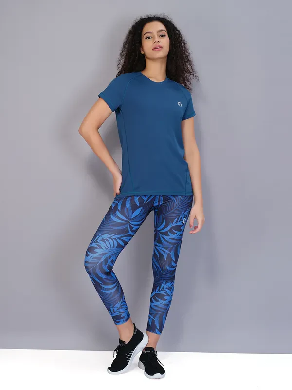 Women Solid Slim Fit Crew Neck T-shirt with TECHNO COOL - Image 5